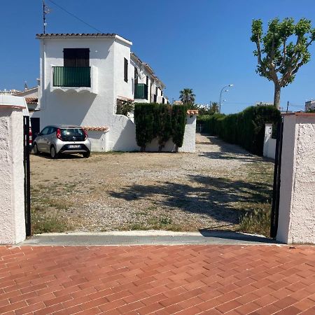 Charmante Maison Coeur De Ville 650M Plage Empuriabrava Esterno foto