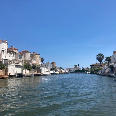 Charmante Maison Coeur De Ville 650M Plage Empuriabrava Esterno foto