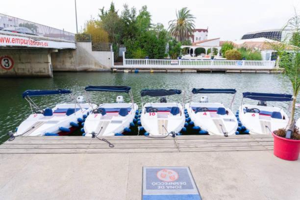 Charmante Maison Coeur De Ville 650M Plage Empuriabrava Esterno foto