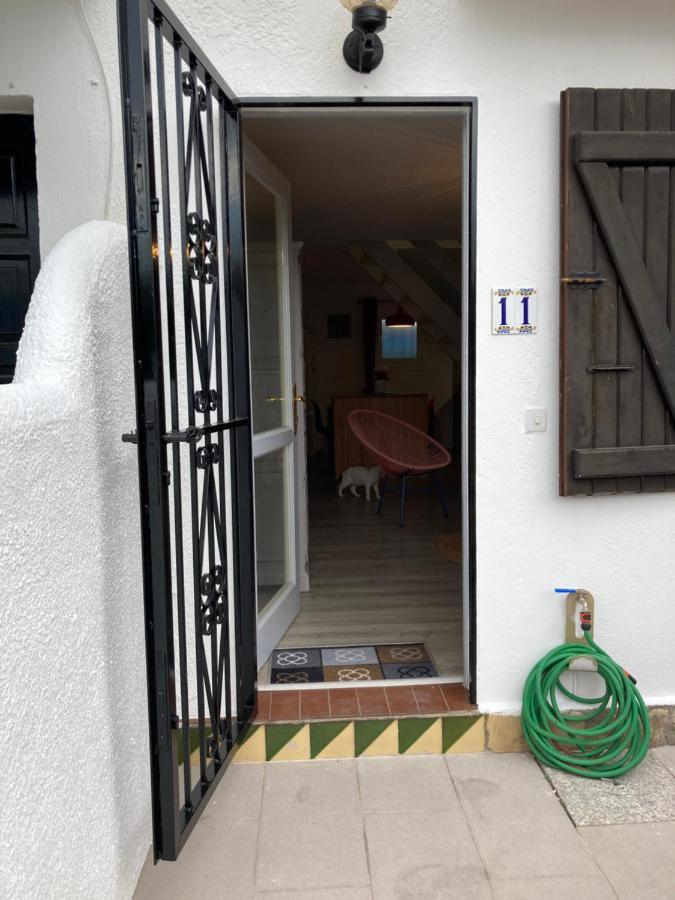 Charmante Maison Coeur De Ville 650M Plage Empuriabrava Esterno foto
